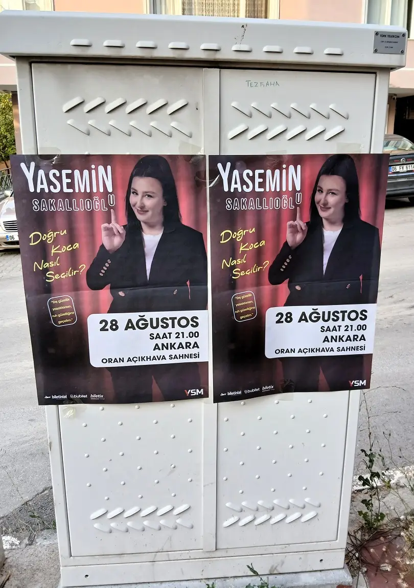 Yasemin Sakallıoğlu Oran Açık Hava Afiş (1)