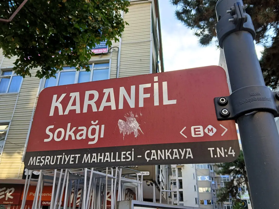 Çankaya Meşrutiyet Mahallesi Karanfil Sokak Yıkım Ve Hafriyat Inşaat (5)
