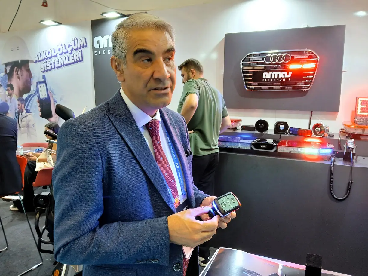 Güven Armas Elektronik Bayi Sorumlusu Turgut Aksoy Flaşör Igef Congresium