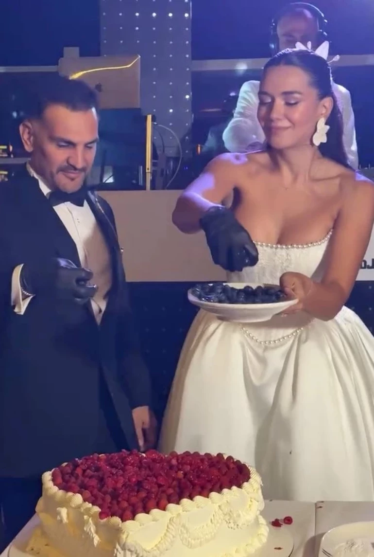 Kardeniz Kılıç Eşi