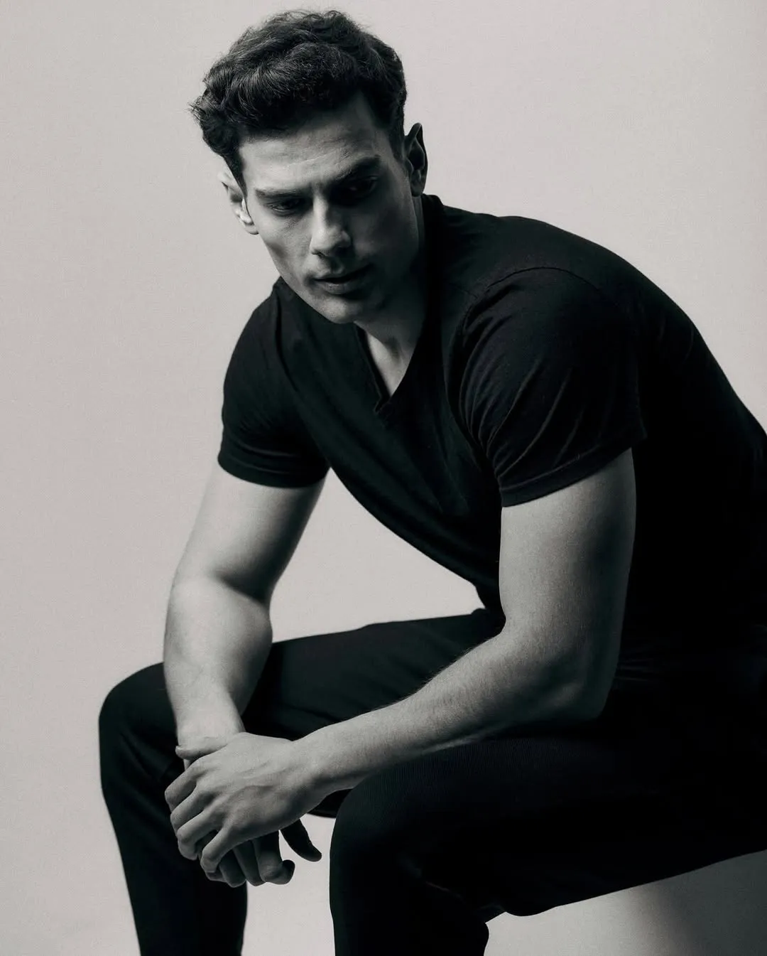 Orhan Kesici Kimdir