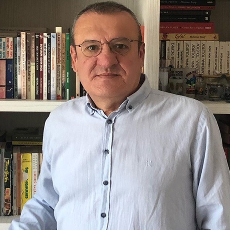 Uğur Emek Hangi Partiden
