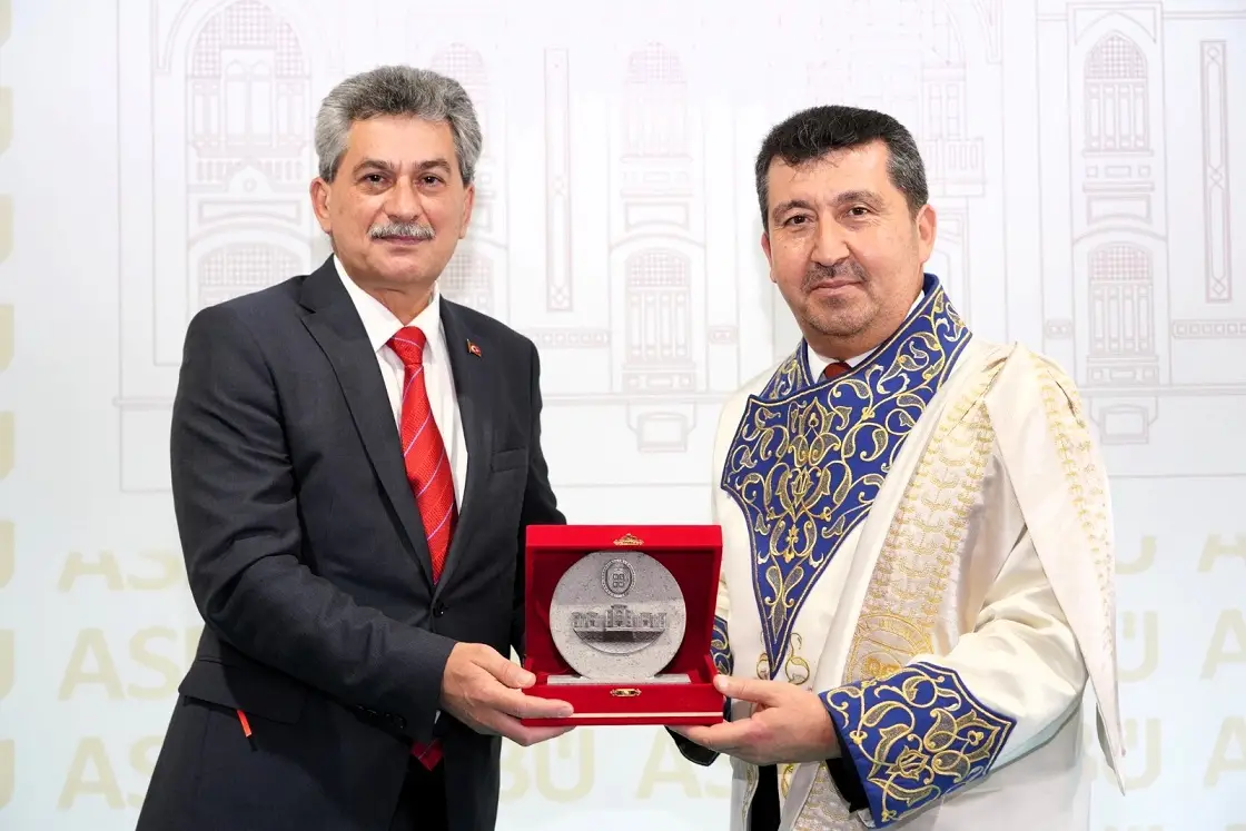Asbü Akademik Yıl Konferansı Derya Örs Musa Kazım Arıcan (1)
