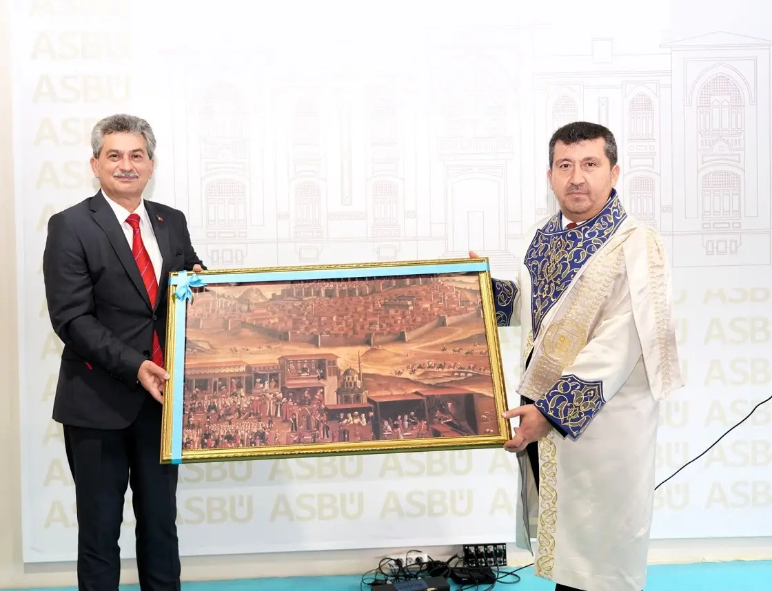 Asbü Akademik Yıl Konferansı Derya Örs Musa Kazım Arıcan (2)