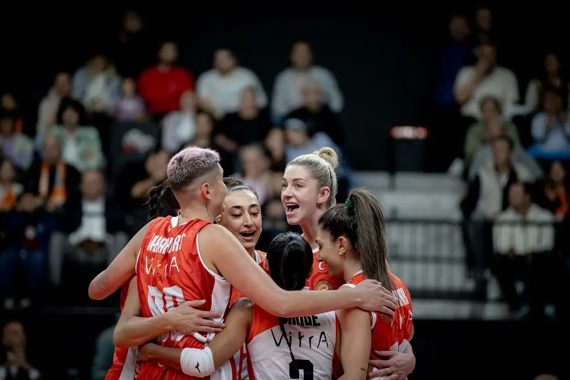 Eczacıbaşı Dynavit Sultanlar Ligi Voleybol (3)-1