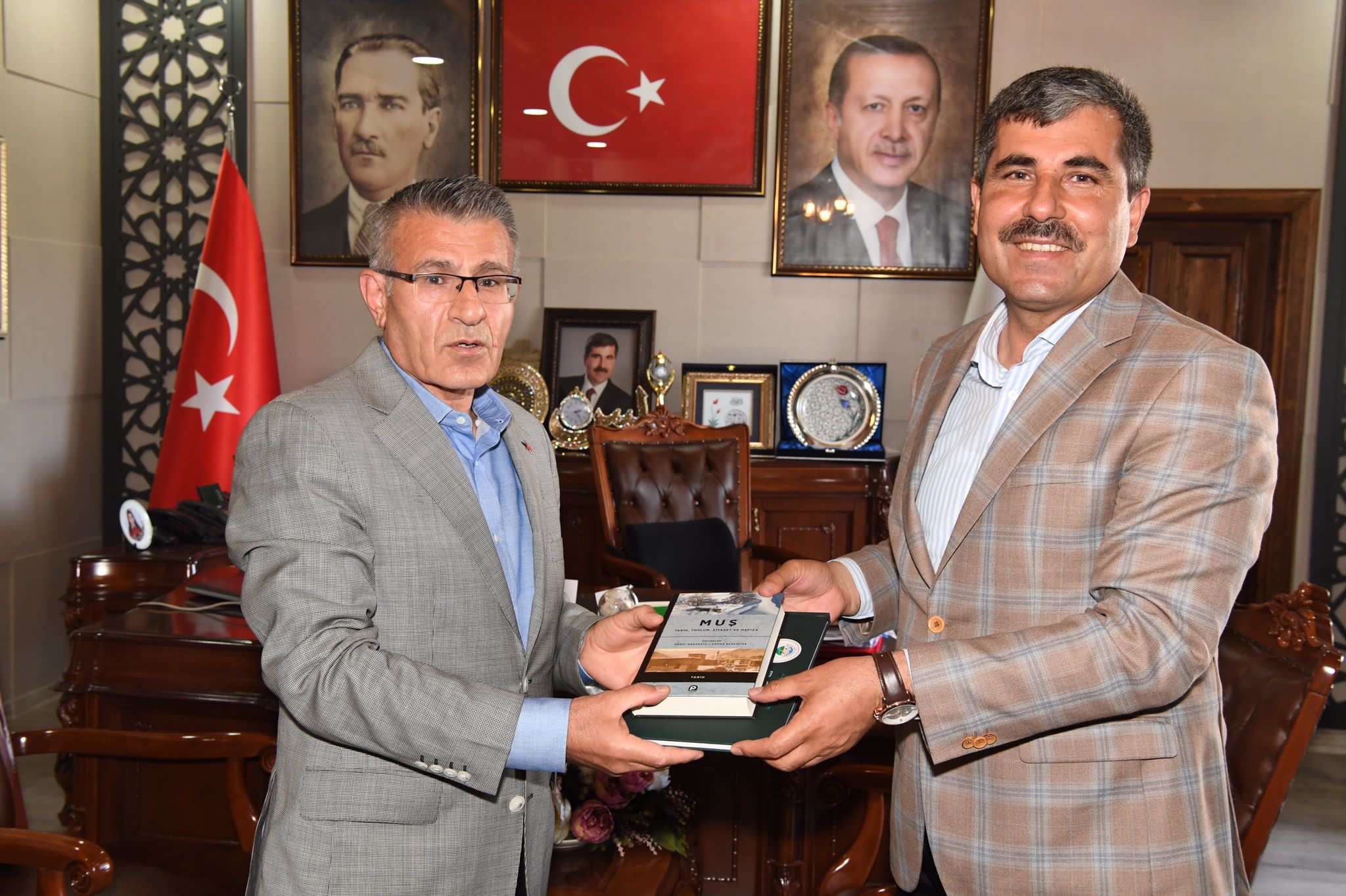 Ekrem Özübek Kaç Yaşında