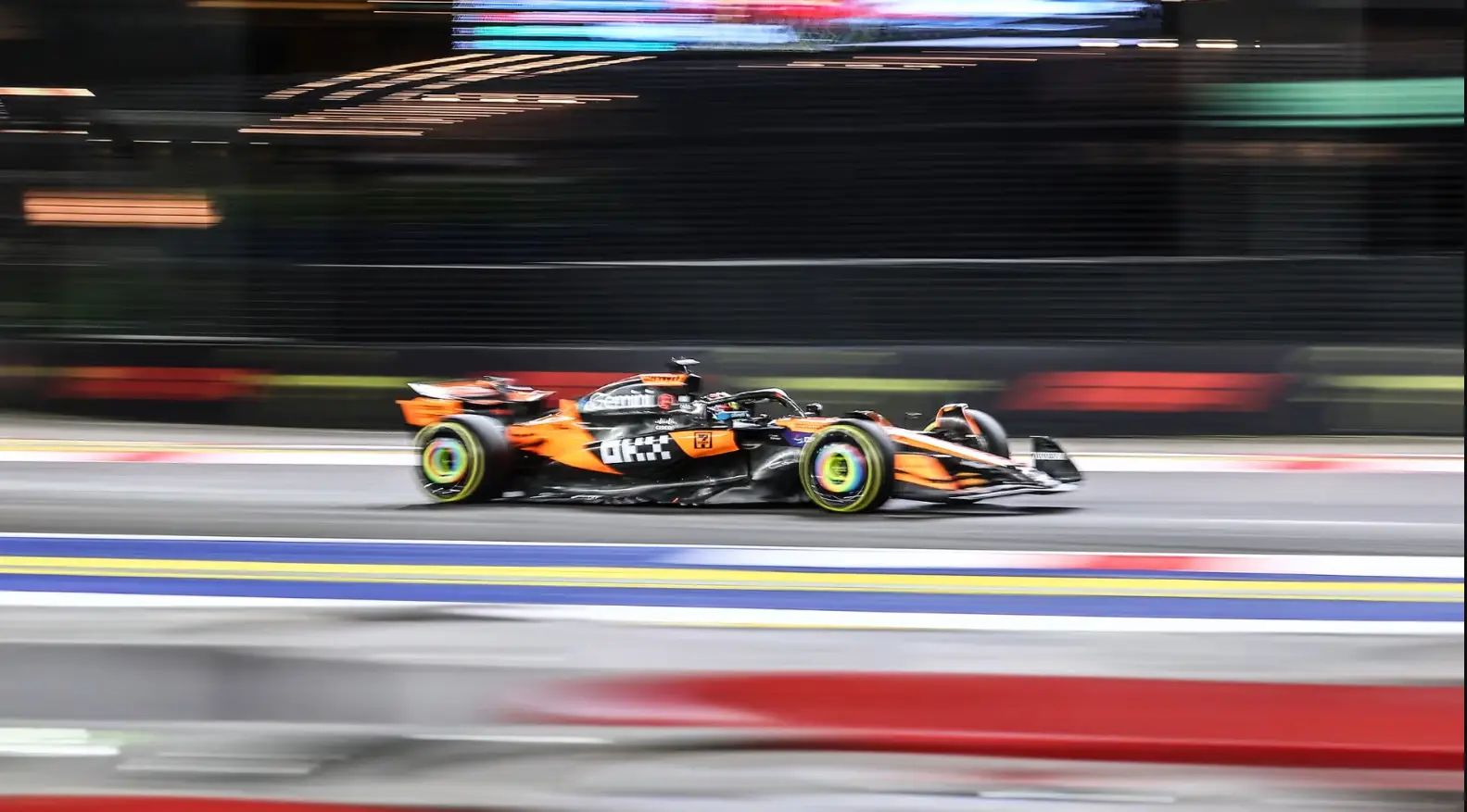F1 Oscar Piastri Mclaren Singapur Gp Antrenman 2-1