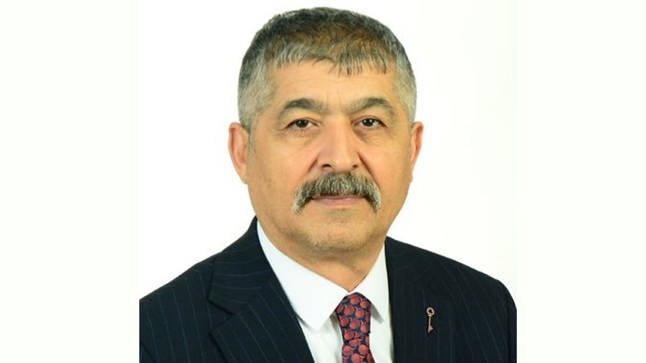 Hayati Çetin Kimdir