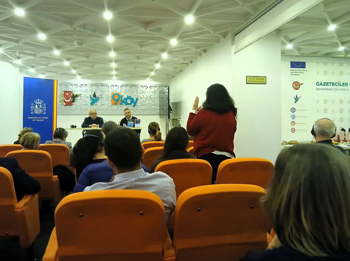 Ispanyol El Pais Gazetesi Andres Mourenza Basın Evi Gazeteciler Cemiyeti (2)