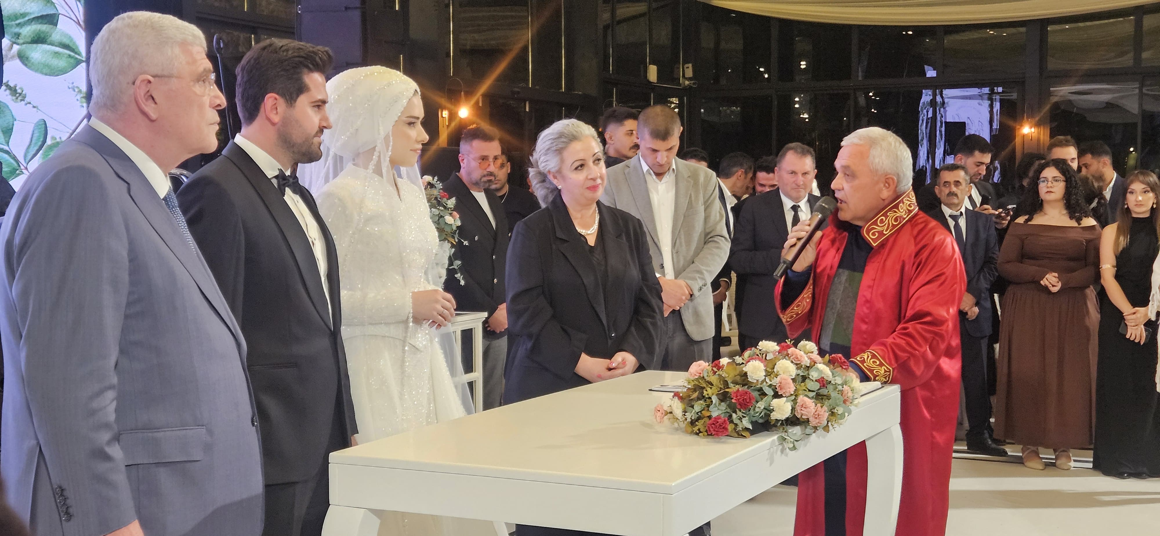 Iyi Parti Fatih Koca Nikah (1)