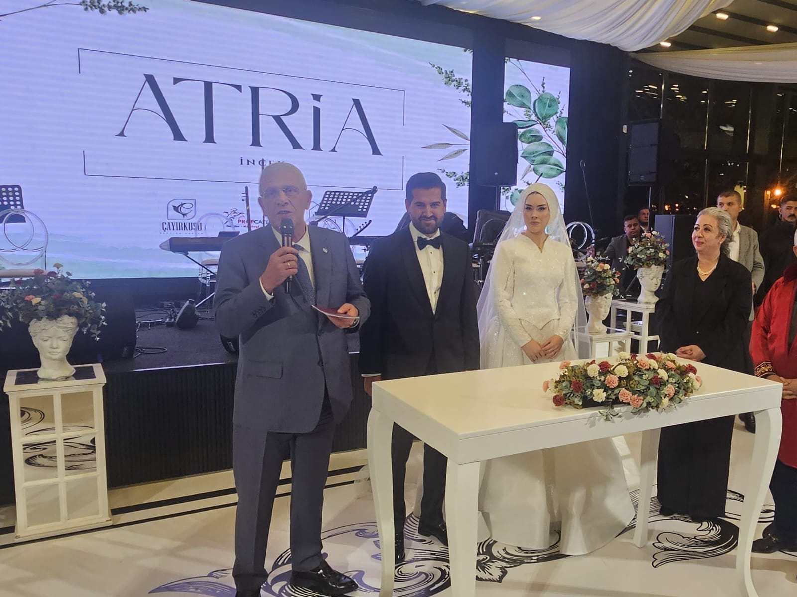 Iyi Parti Fatih Koca Nikah (2)