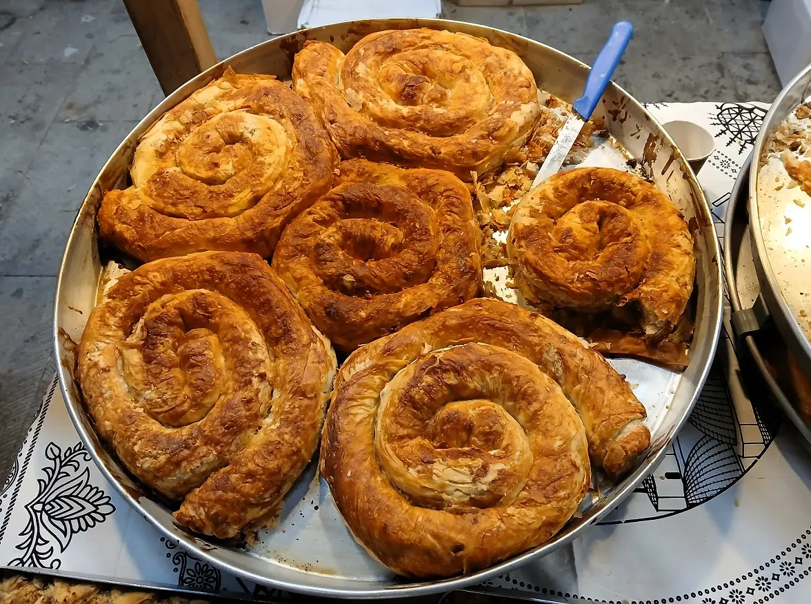 Kastamonu Siyezci Irfan Çakal Cevizli Çörek Kol Böreği