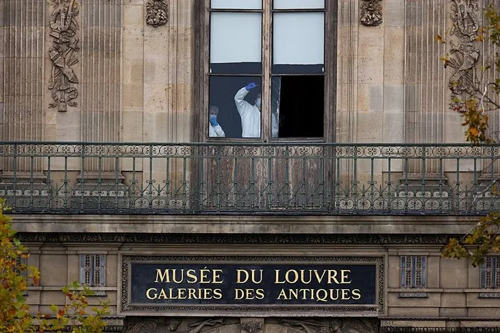 Louvre Müzesi11