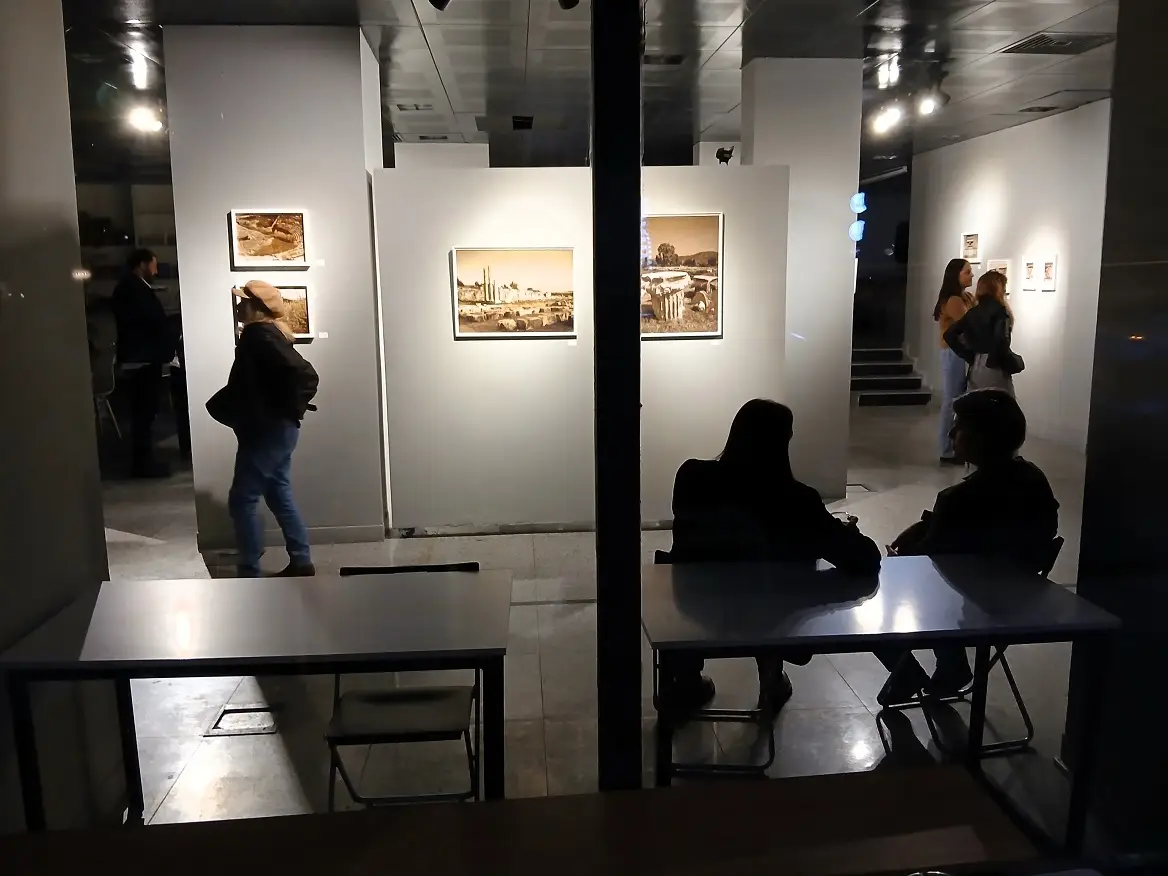 Şirin Gazialem Geçmişin İzleri Letoon Fotoğraf Sergi Cinnah 7A Unite (17)