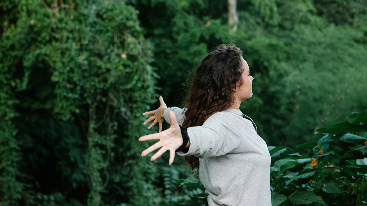 Kadınlar erkeklerden neden daha uzun yaşıyor? Bilim cinsiyetler arasındaki farkın kodlarını çözdü