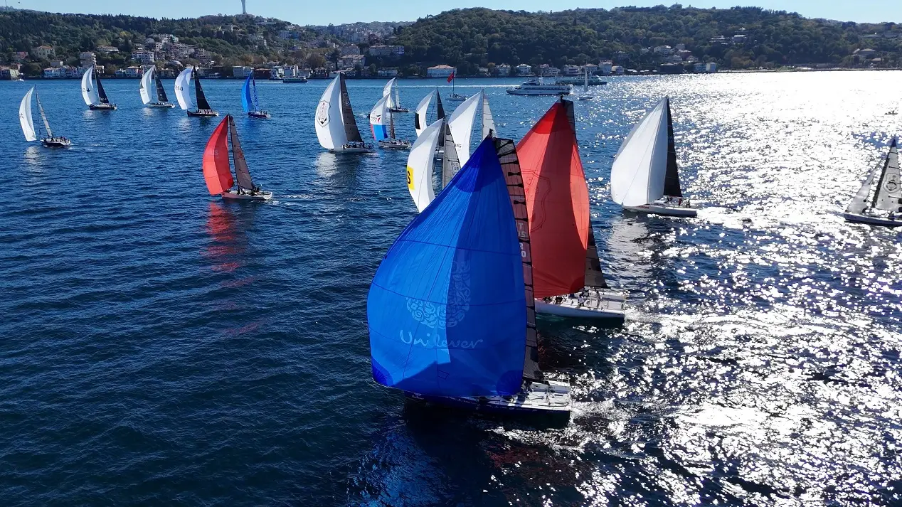 Cuyy 2025 Istanbul Bogazi Cumhurbaşkanlığı Uluslararası Yat Yarışı (2)