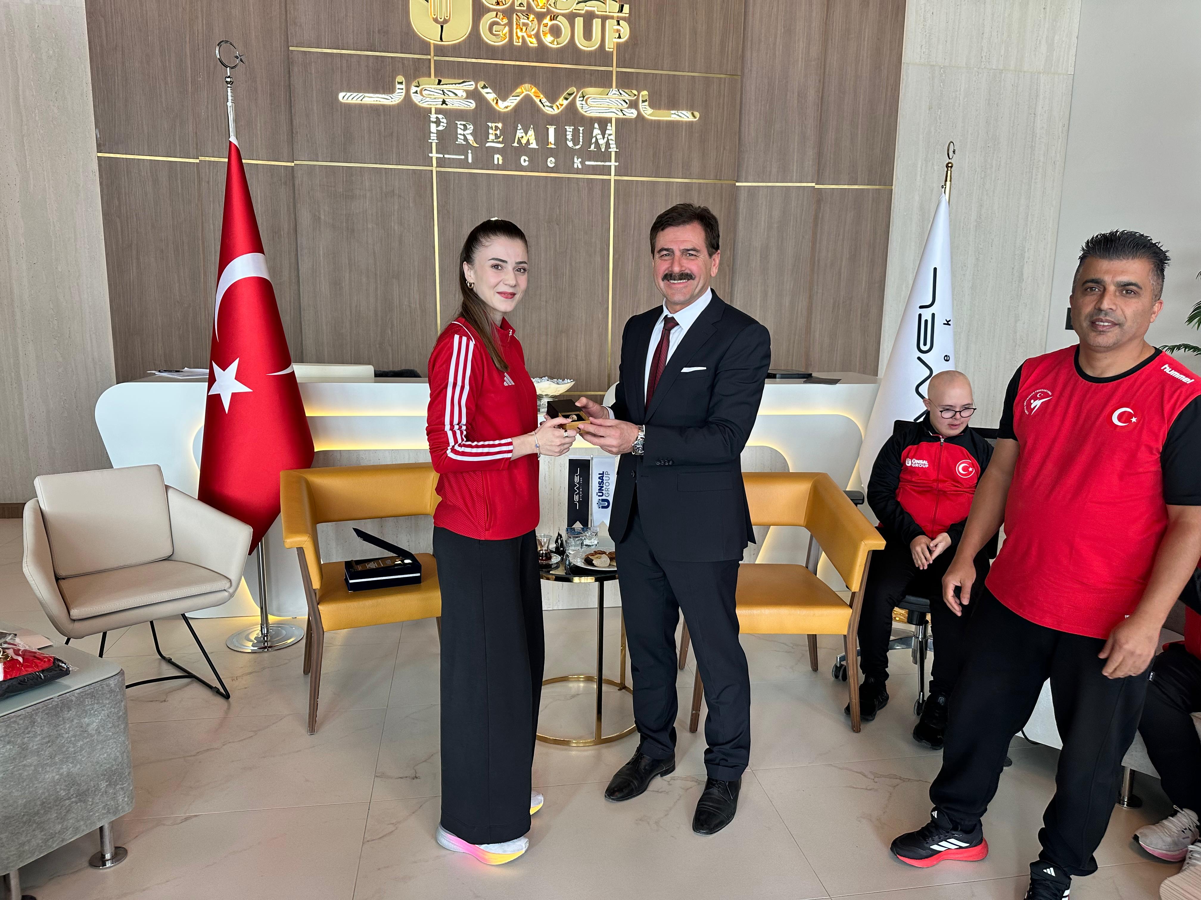 I M G 20251129 W A0003