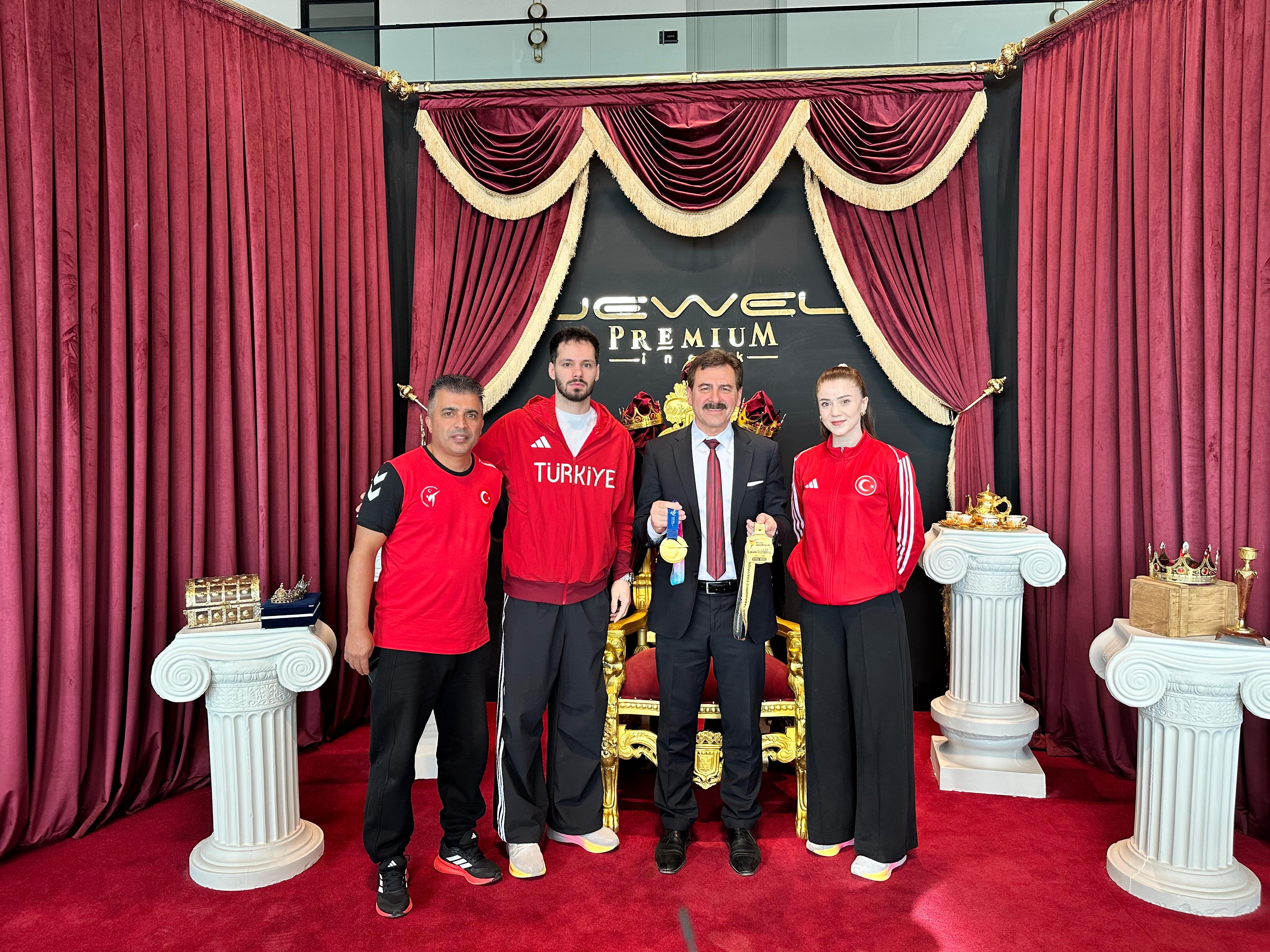 I M G 20251129 W A0006