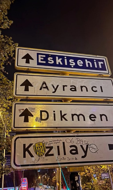 Kızılay Tabelası Ankara