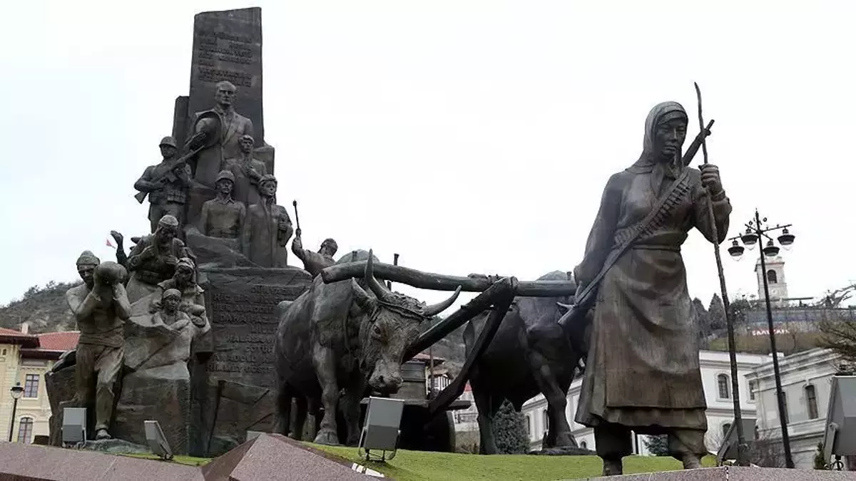 Şeri̇fe Baci Kimdir