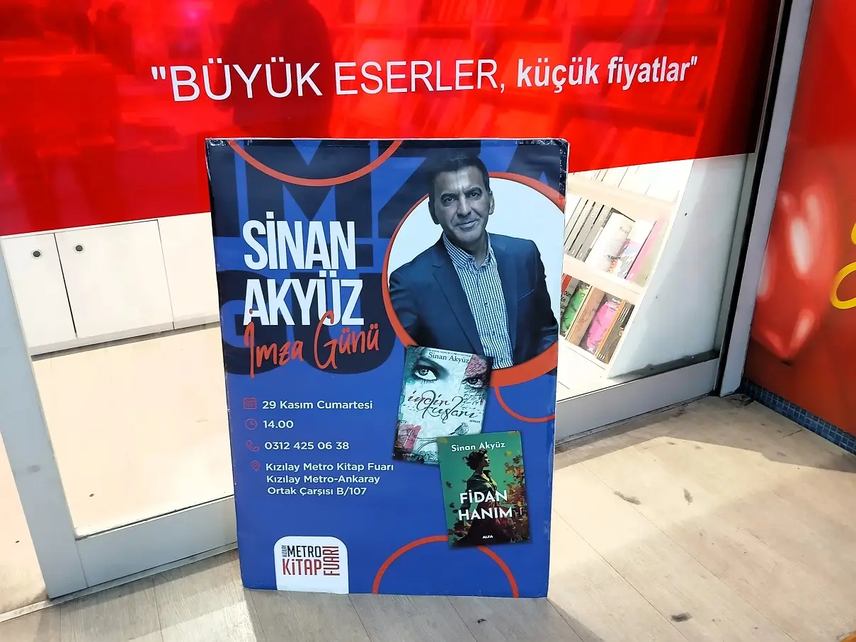 Sinan Akgün İncir Kuşları Fidan Hanım Kitap Imza Günü Kızılay Metro Yazar (1)