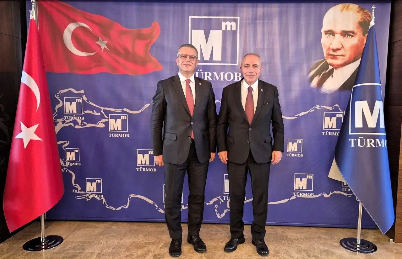 Türmob İrfan Hüseyin Yıldız Asmmmo Gülahmet Doğruyol Hayırlı Olsun Ziyareti (3)