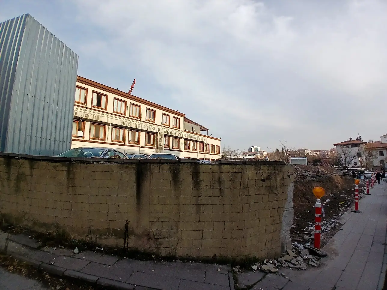 Ulucanlar 75 Yıl Ağız Diş Sağlığı Hastanesi Yıpranan Duvarı Tadilat (7)