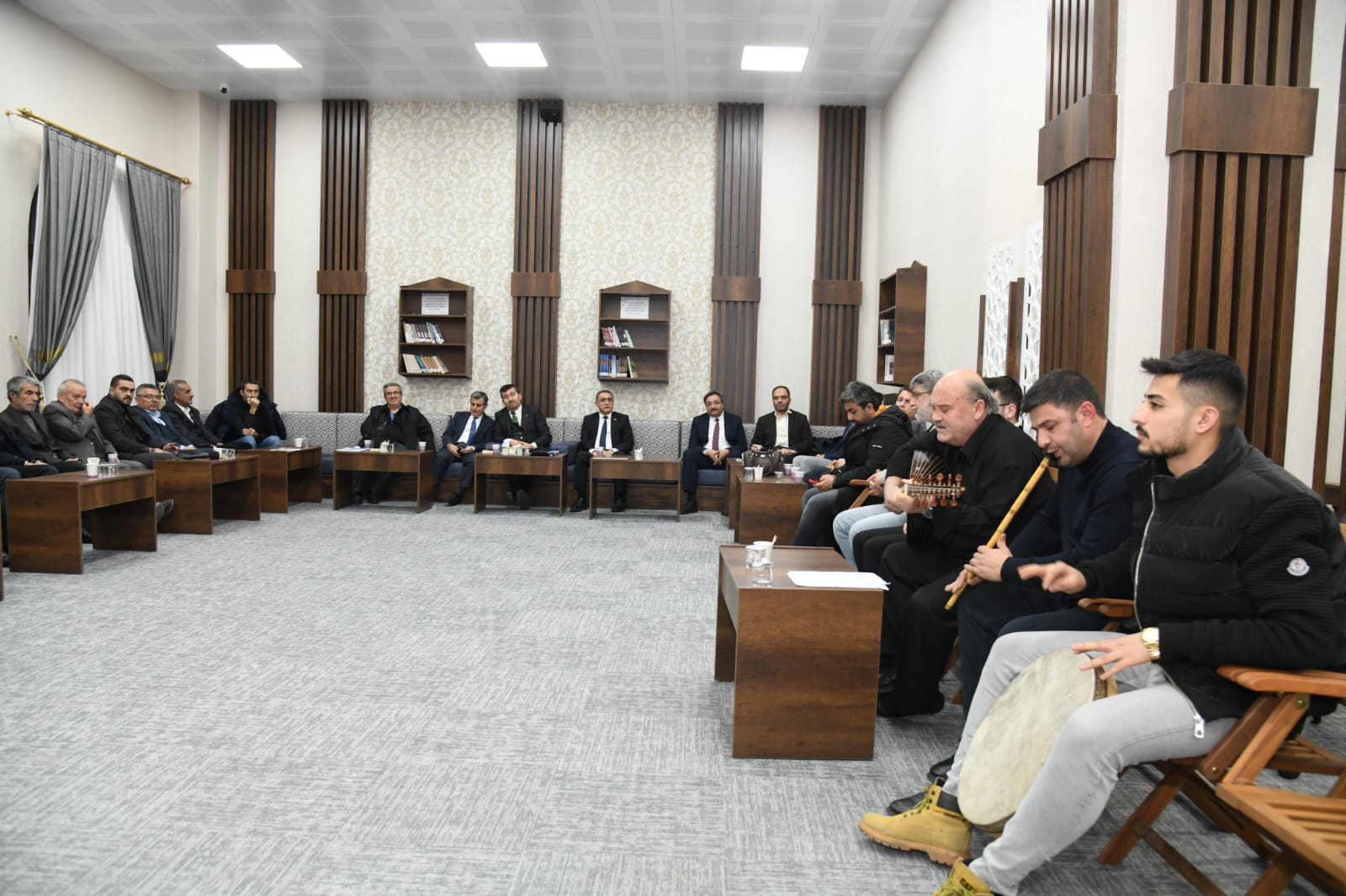 A H İ L İ K G E L E N E Ğ İ