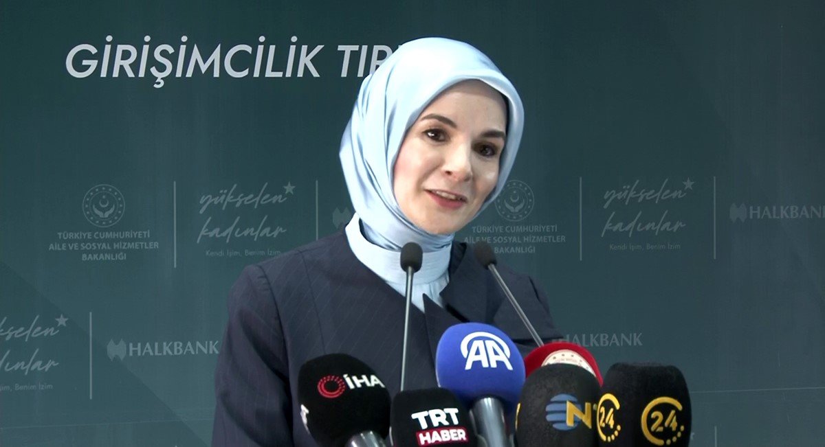Aile Ve Sosyal Hizmetler Bakanı Göktaş 3 Bin Sözleşmeli Personel Alacağız