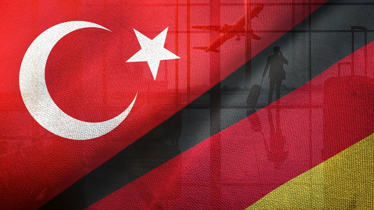 Almanya Turkiye Bayrak Seyahat 1598294
