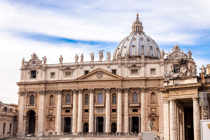 Barok Mimari Aziz Petrus Bazilikasi