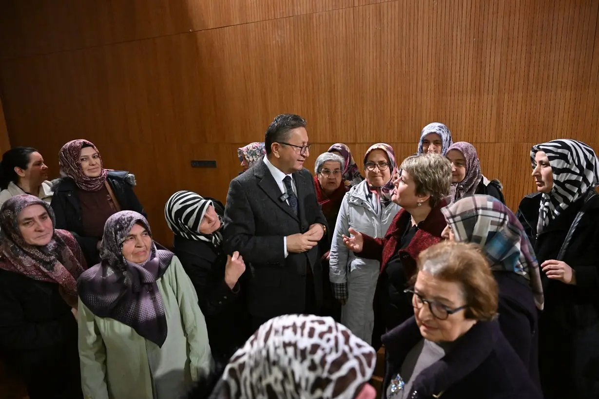 Belediye Başkanı Veysel Tiryaki Altındağlı Kadınlar (3)