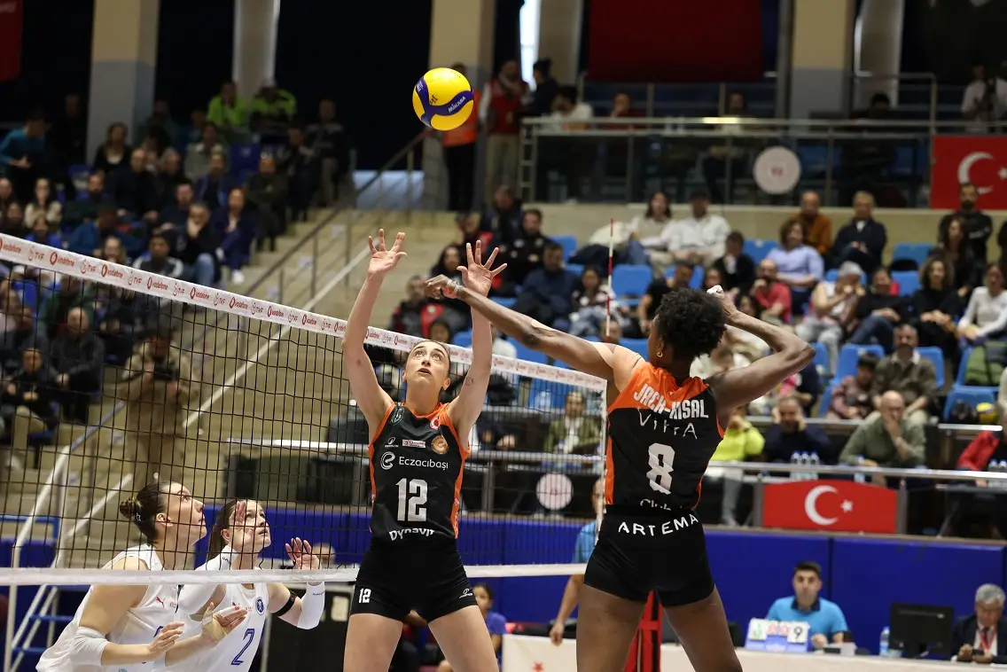 Eczacıbaşı Dynavit Vodafone Sultanlar Ligi Kadın Voleybol (1)