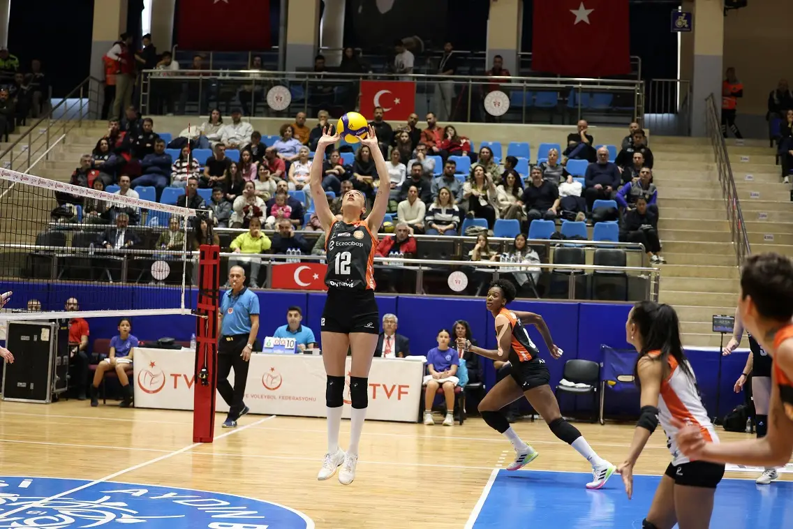 Eczacıbaşı Dynavit Vodafone Sultanlar Ligi Kadın Voleybol (2)