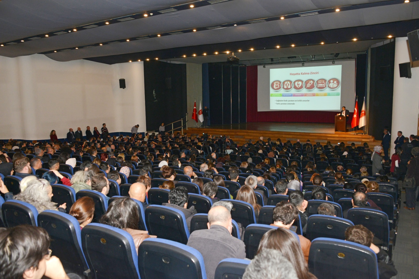 I M G 20251206 W A0024