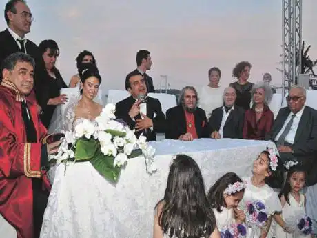 Nebil Özgentürk Esi