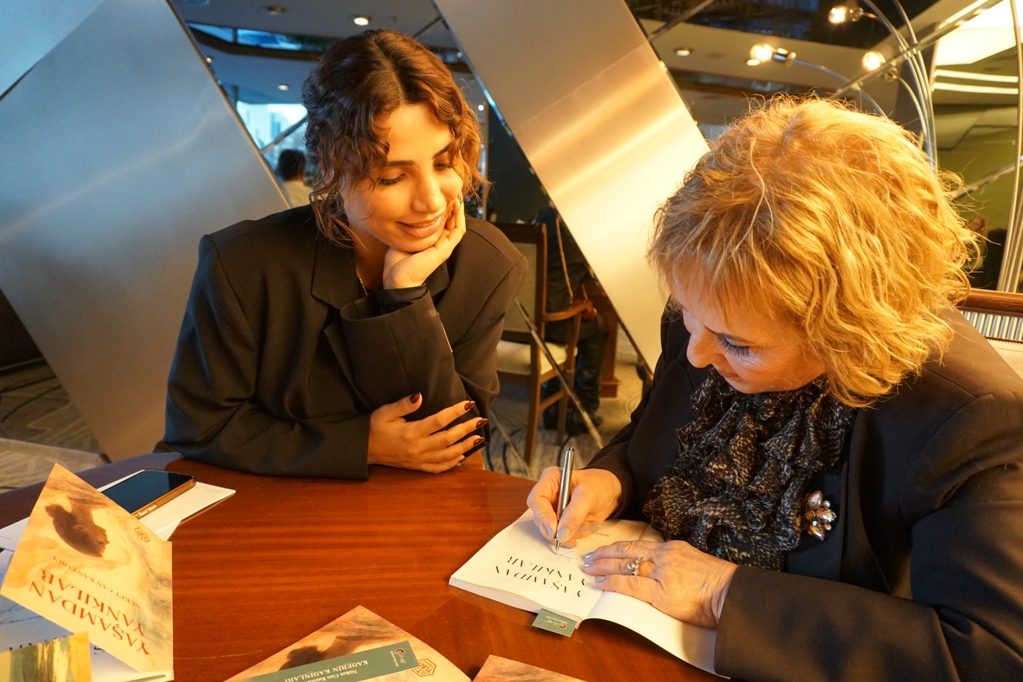 Nükhet Kantarcı Ankara (1)