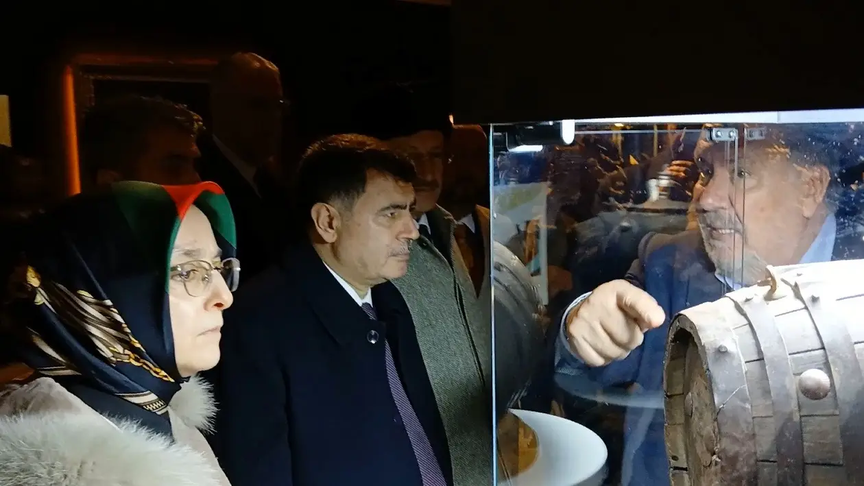 Ak Parti Ankara Milletvekili Lütfiye Selva Çam Vali Vasip Şahin Erol Güzel