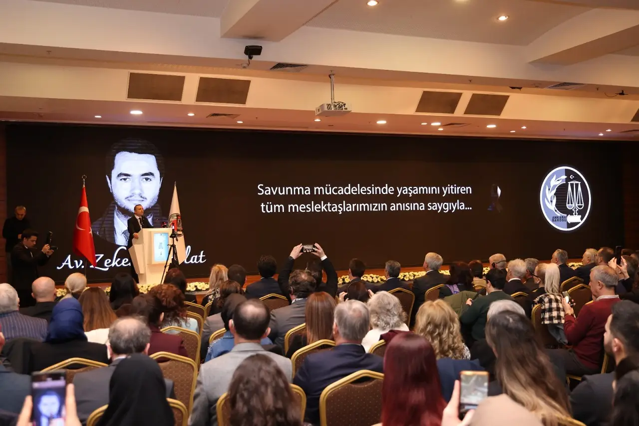 Ankara Barosu Mustafa Köroğlu Tbb Hukuk Kurultayı Avukat Zekeriya Polat) (4)