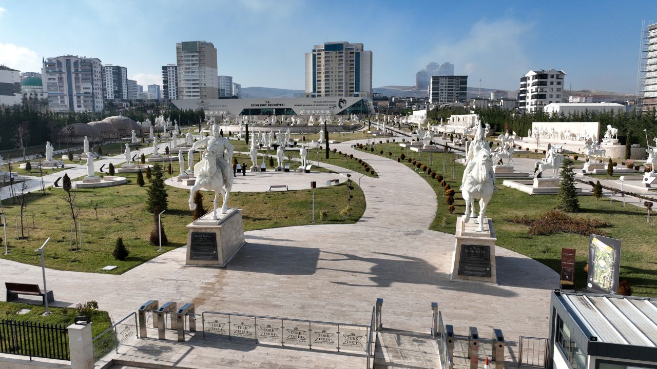 Ankara Türk Tarih Müzesi Ve Parkı2