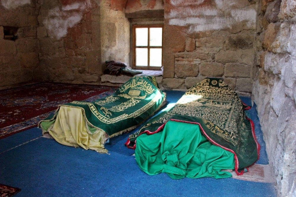 Boğazkesen Kümbeti22