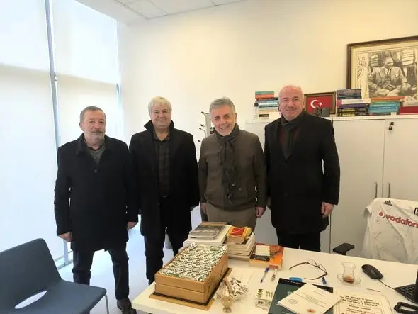 Erol Göka Psikiyatri Hekimi Yazar Asilder Burhan Akdoğan (2)