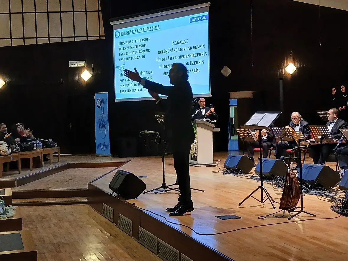 Gazi Sultani Yegah Tsm Sanat Müziği Bahadır Özüşen Konser (4)