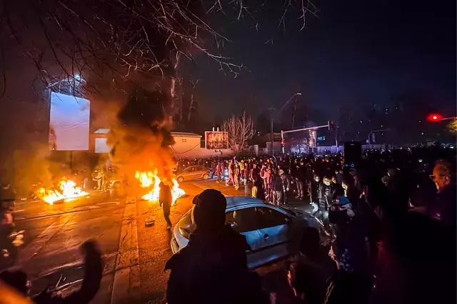 Ingiliz Basini Turkiye Nin Hamlesi Trump I Iran 19468651 5188 M