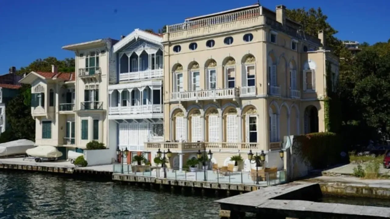 Kara Todori Yalısı