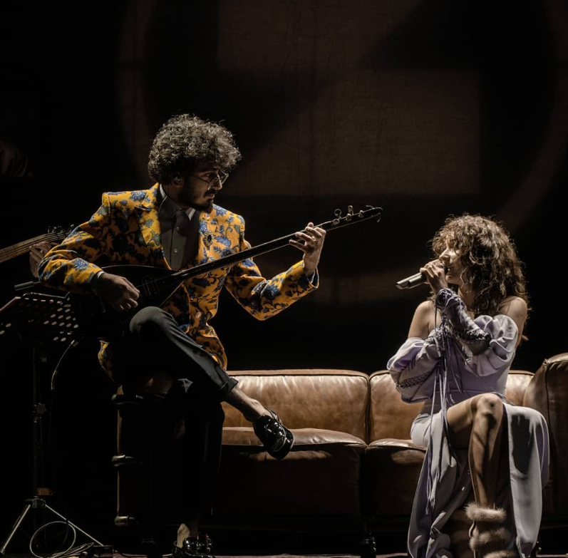 Muhlis Berberoglu Kim Nereli Kac Yasında Sarkı Dinle