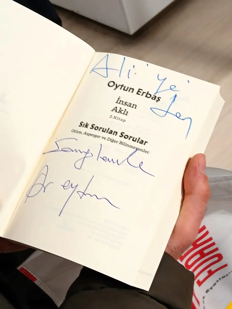 Otun Erbaş Imza Günü Kitap Ankara Insan Aklı Ali Erdem Gazi Üniveritesi (1)