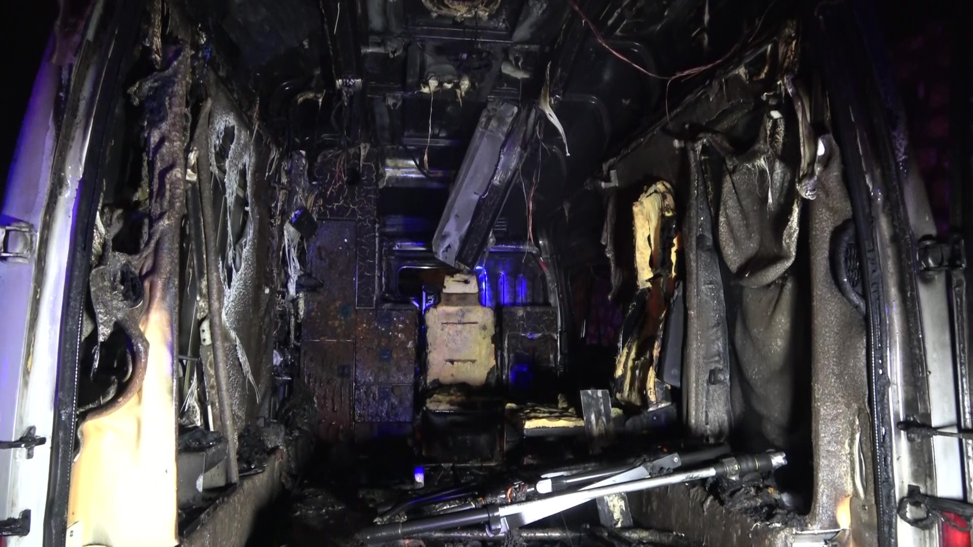 Ambulans Alev Topuna Döndü! Kahraman Şoför Facianın Eşiğinden Döndürdü (3)