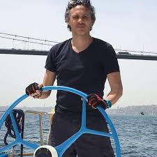 Güney Öztürk Kimdir