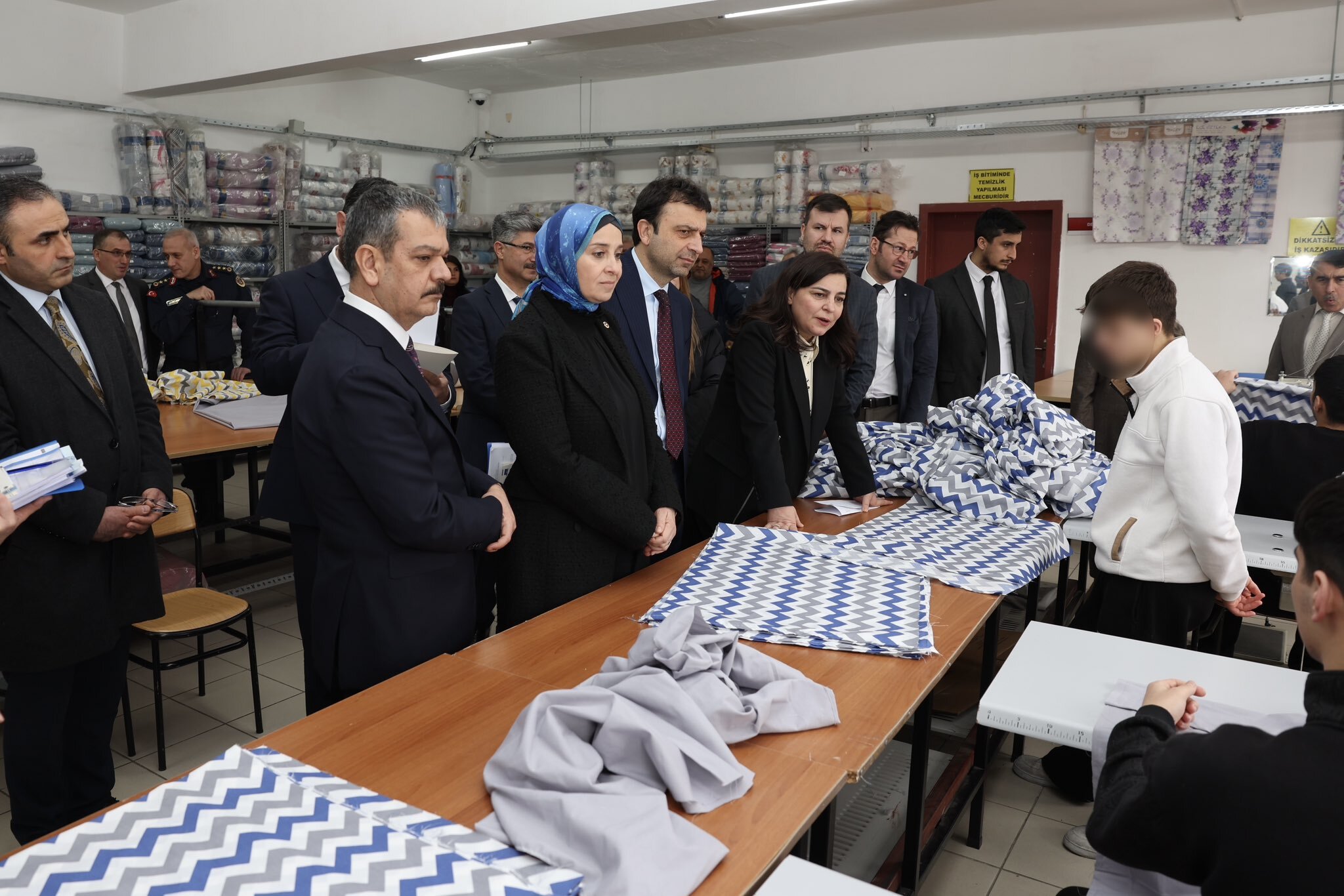 H Bge5I Q Wg A A6C Tp